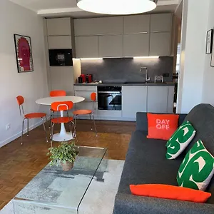  Appartement Bel Et Place De Parking Au Coeur D'annecy France